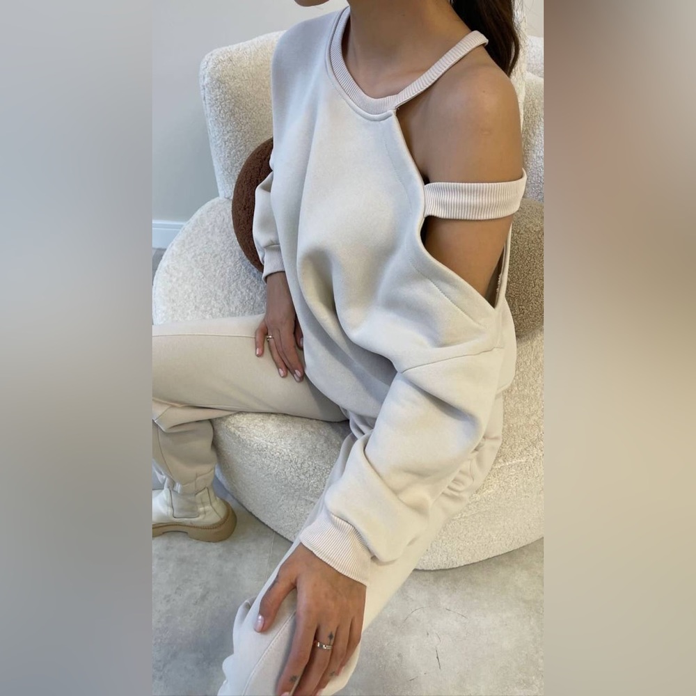 Cut shoulder sweat set